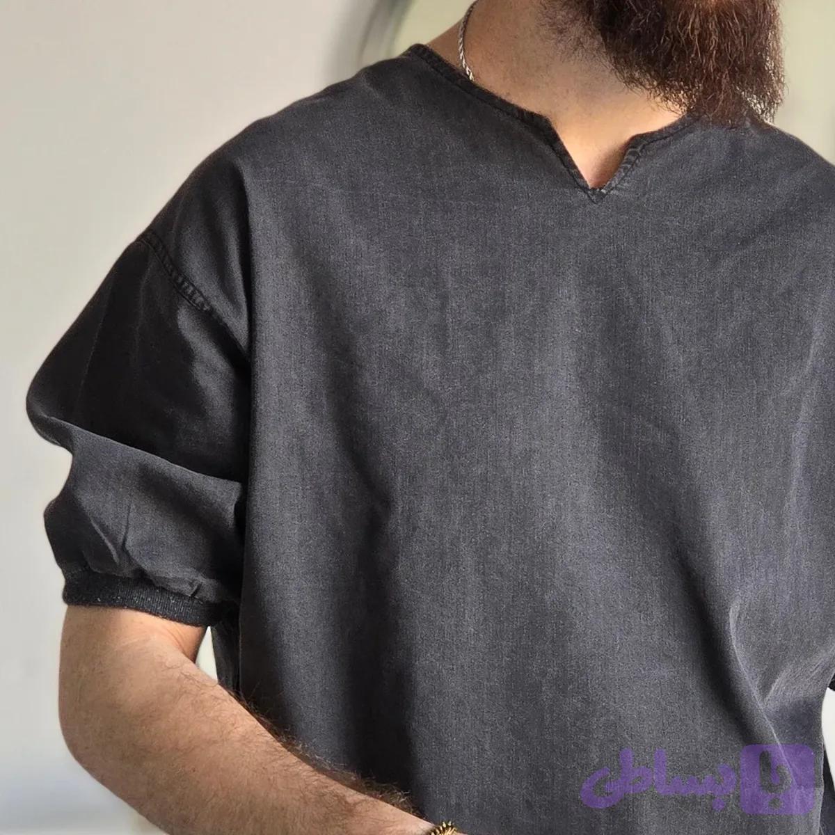 تیشرت مردانه یقه کوبایی لی کاغذی آستین کش رنگ آبی و ذغالی