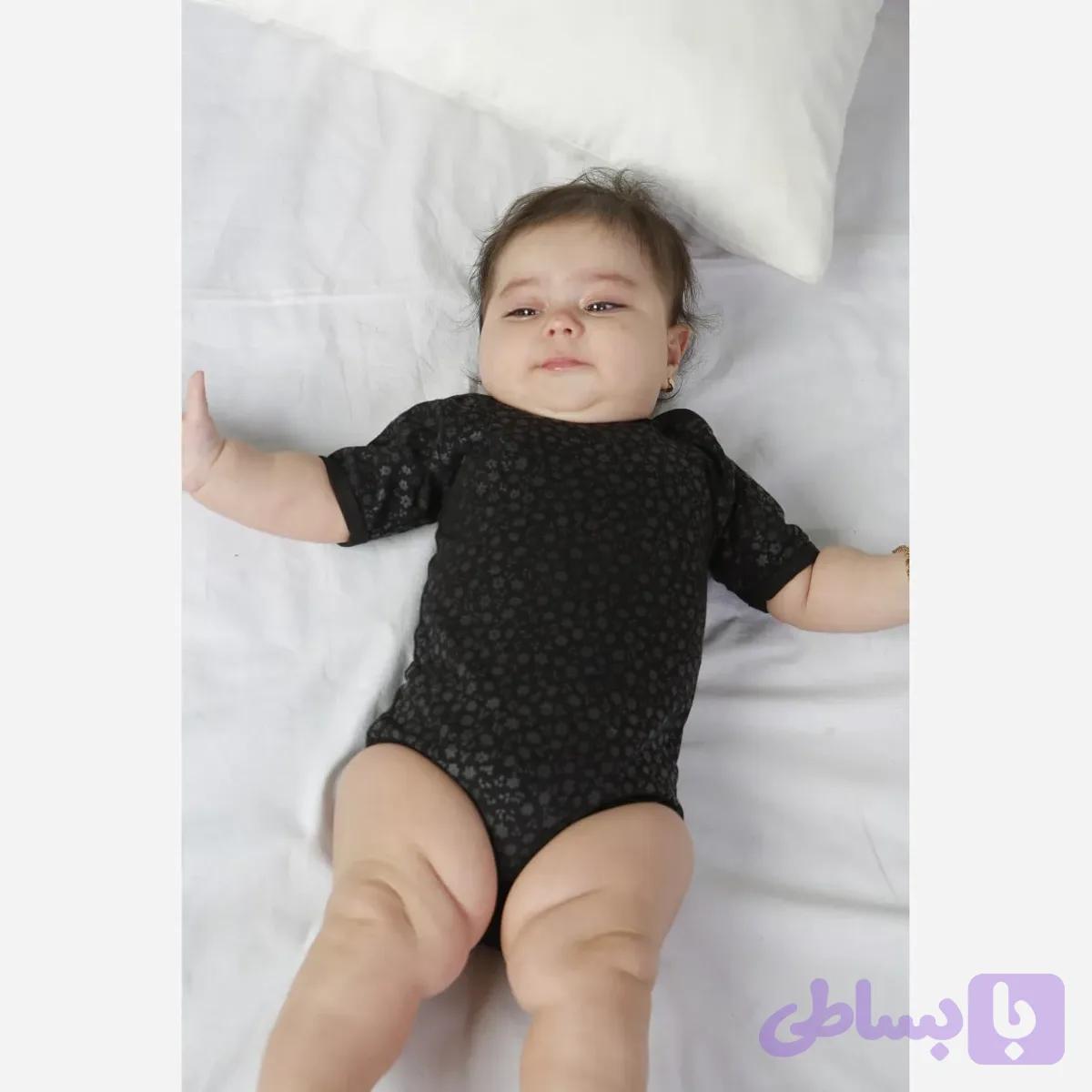 بادی نوزادی زیر دکمه دار مشکی تمام نخ پنبه طرح دار