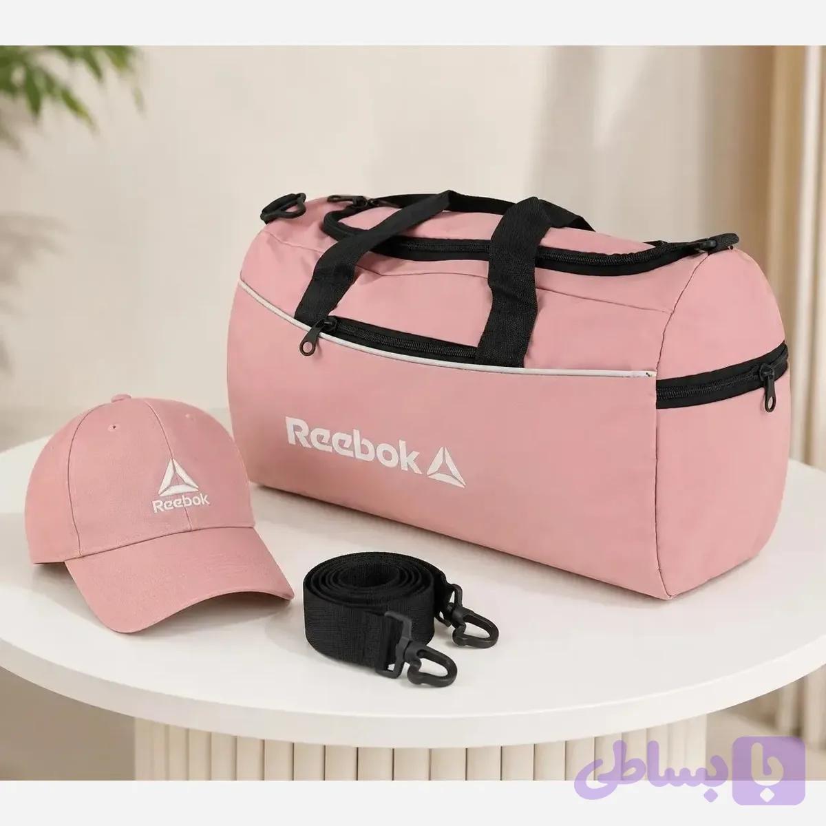 ساک ورزشی پارچه ای ابعاد 45 در 25 در 15 سانتیمتر با بند بلند و زیپ