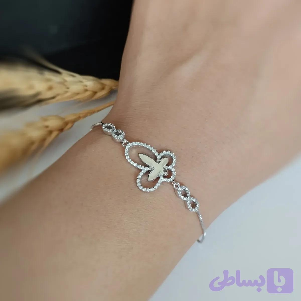 دستبند نقره زنانه طرح پروانه عیار 925 با روکش طلا سفید
