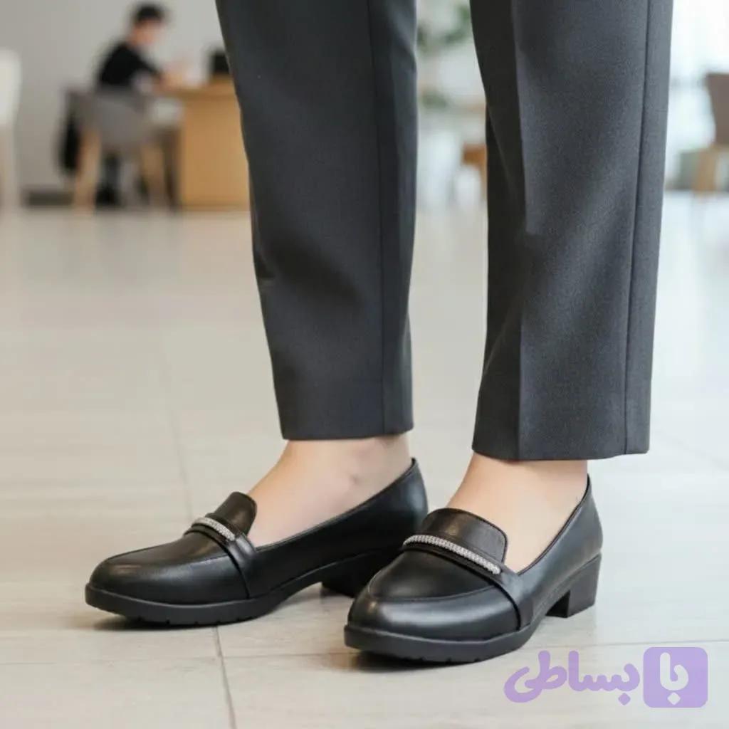 کفش کالج زنانه مشکی چرم شرکتی با زیره پی وی سی مناسب پیاده روی و اداری