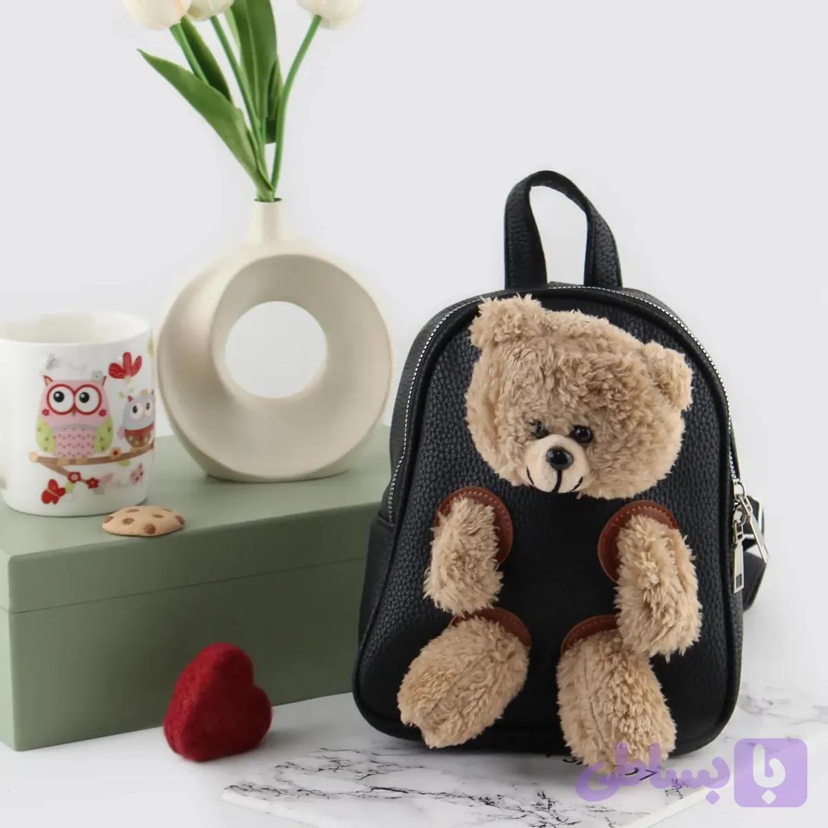 کوله پشتی چرم مصنوعی روزمره زنانه ابعاد 22 در 17 سانتیمتر