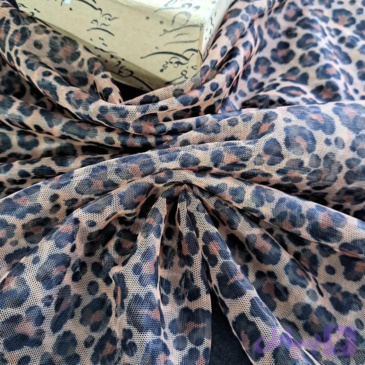 شال رینگی زنانه طرح پلنگی جنس تور دور گیپور سایز 50 در 100 رنگ کرم قهوه ای