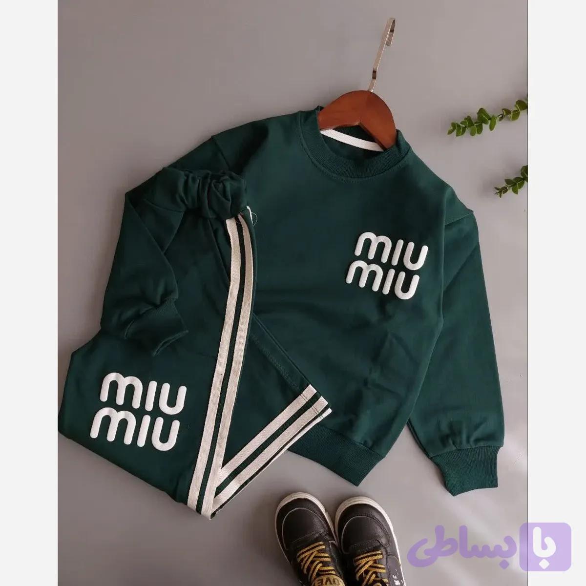 ست بلوز شلوار پسرانه دورس دونخ لاکرا طرح miu miu سبز و نوک مدادی سایزبندی 45 تا 65