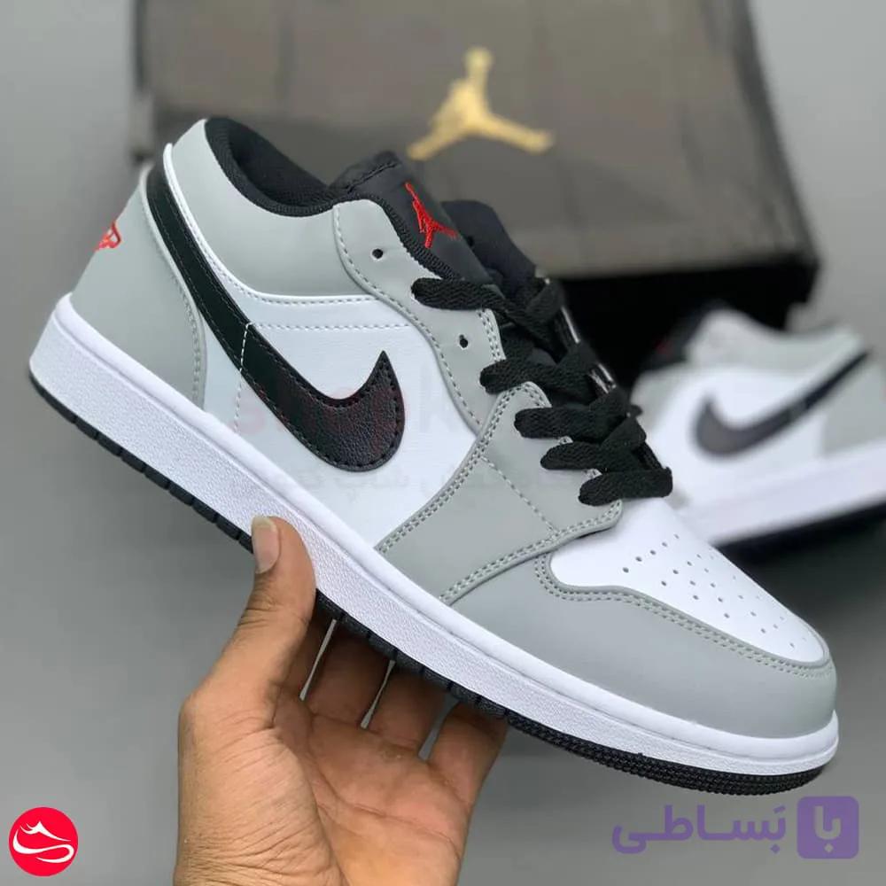 کفش اسپرت نایک ایر جردن۱ ساق کوتاه لایت اسموک — تصویر 1
