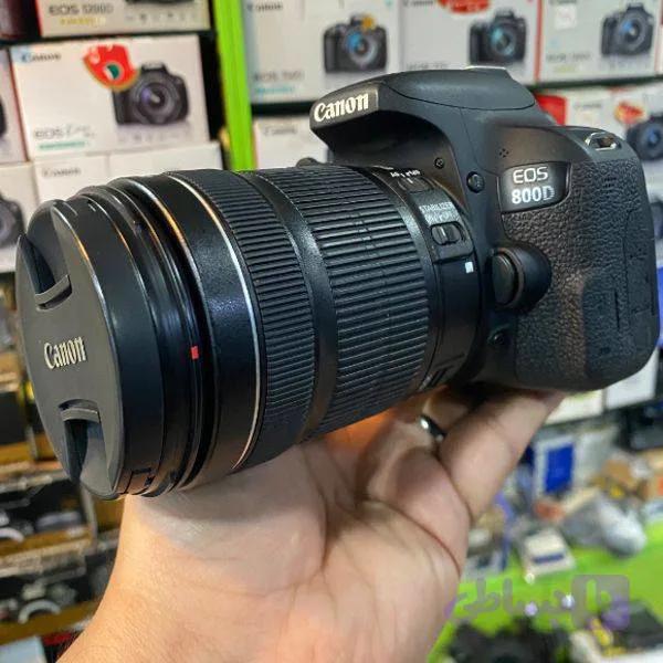 دوربین دست دوم عکاسی کانن Canon EOS 800D kit EF-S 18-135mm f/3.5-5.6 IS STM (11000 شات) — تصویر 1