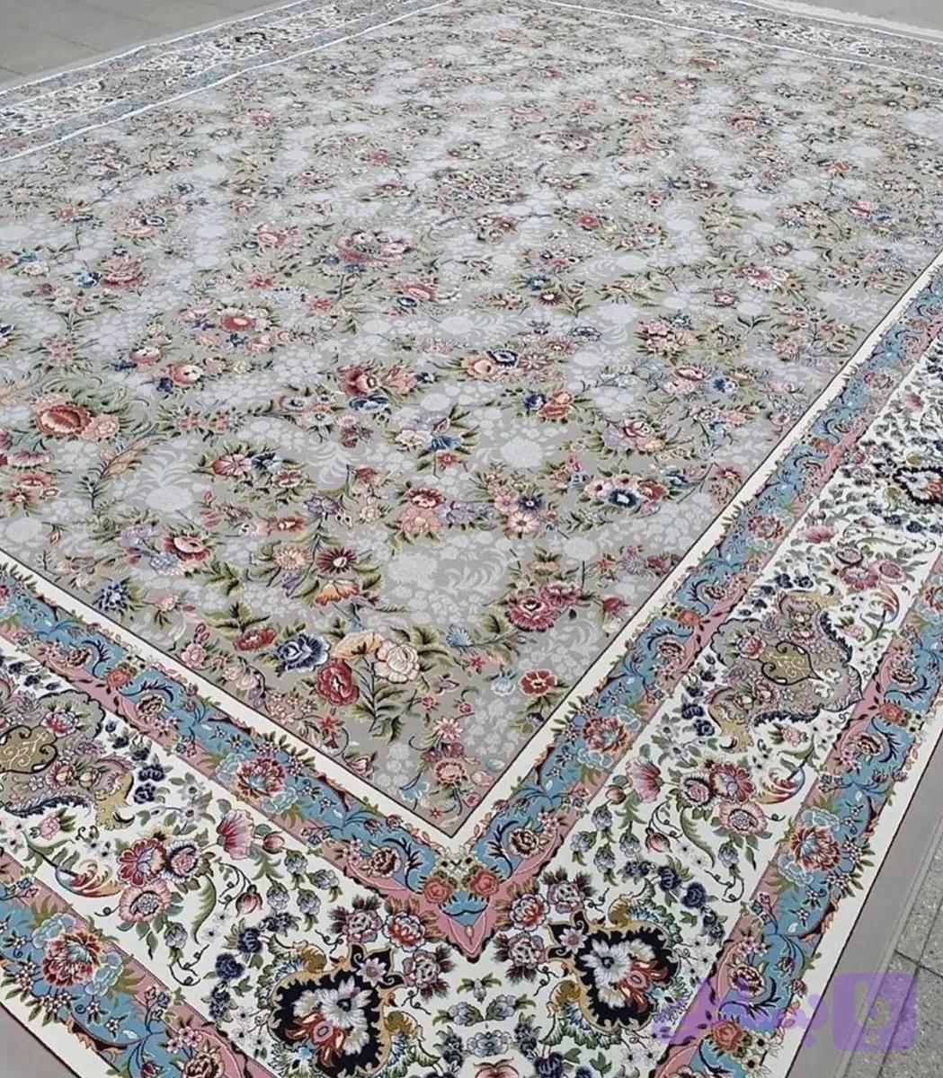 فرش ۱۲۰۰ شانه طرح باغ گل رنگ فیلی 6 متری + فیلم — تصویر 1