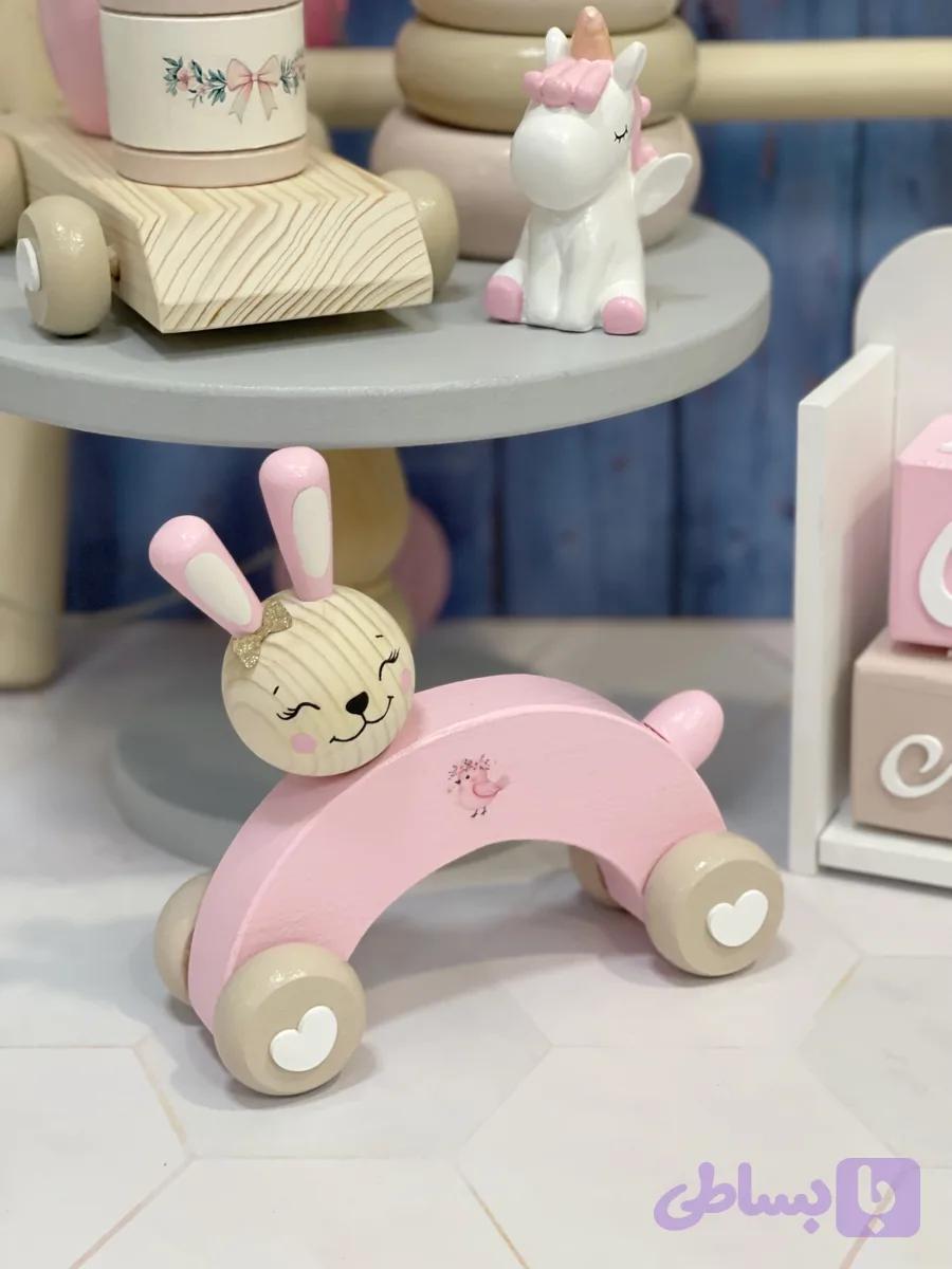 خرگوش چوبی چرخدار
