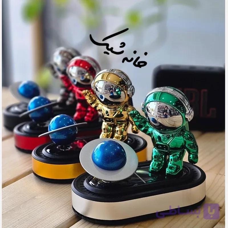 خوشبو کننده خورشیدی خودرو طرح آدم فضایی