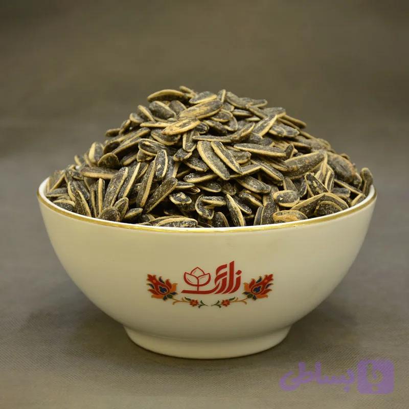 تخمه کانادایی