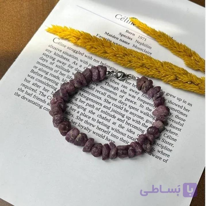 دستبند یاقوت سرخ راف تراش نخورده آفریقایی سنگ اصل طبیعی  با قفل استیل رنگ ثابت