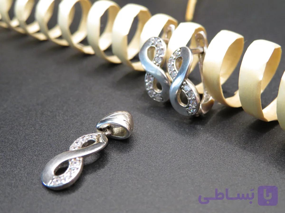 نیمست بی نهایت نقره