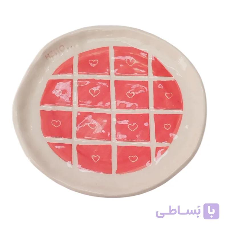 بشقاب سرامیکی دست ساز دفرمه رنگ قرمز