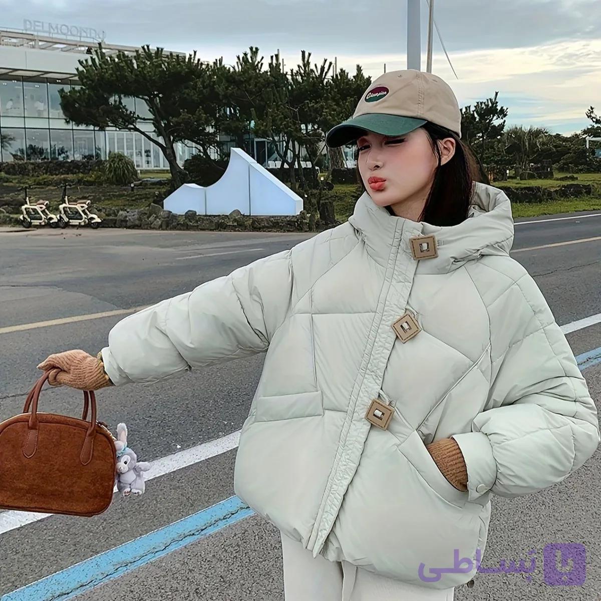 کاپشن پفی زنانه کلاهدار سه دکمه _رنگ کرم روشن