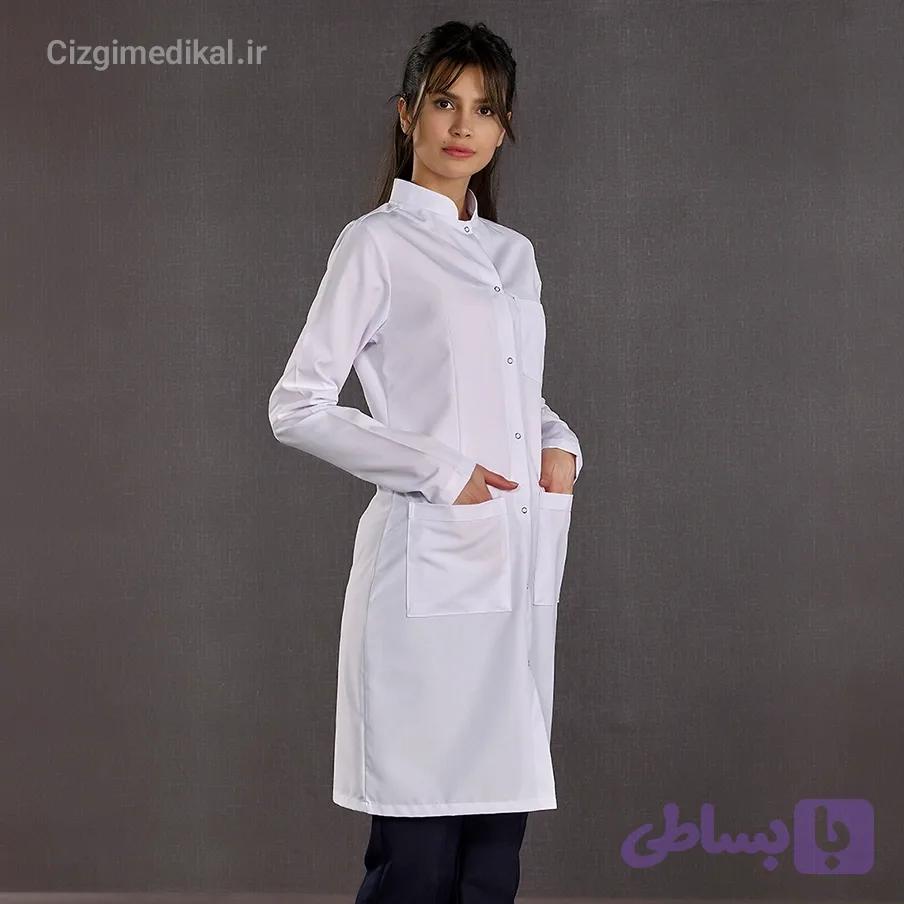 روپوش پزشکی زنانه چیزگی مدیکال مدل یقه ایستاده آستین بلند — تصویر 1