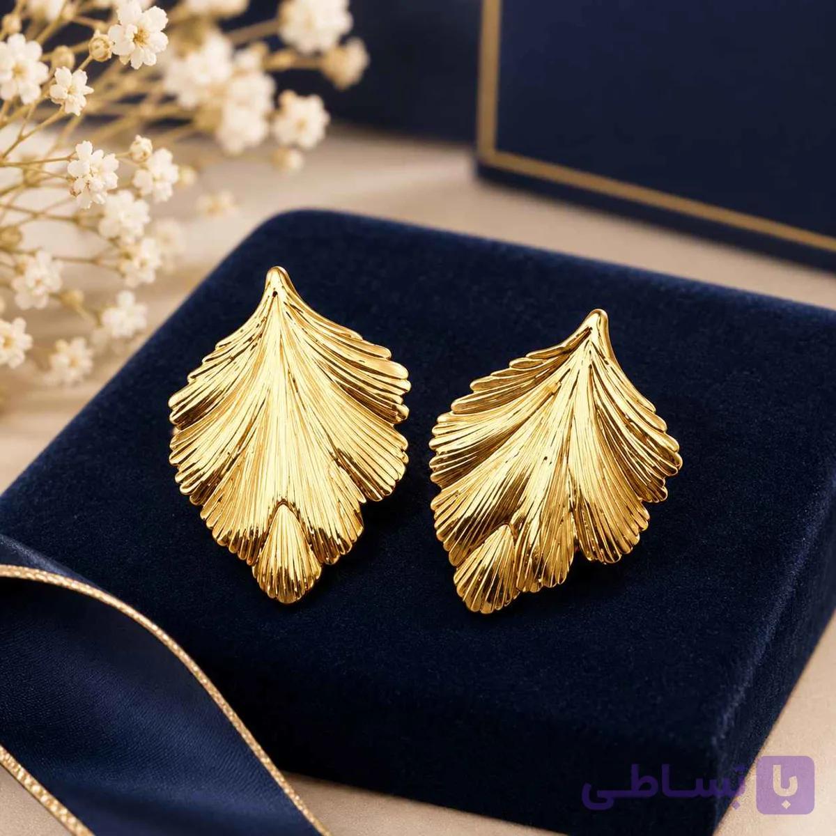 گوشواره زنانه روکش طلا طرح برگ — تصویر 1