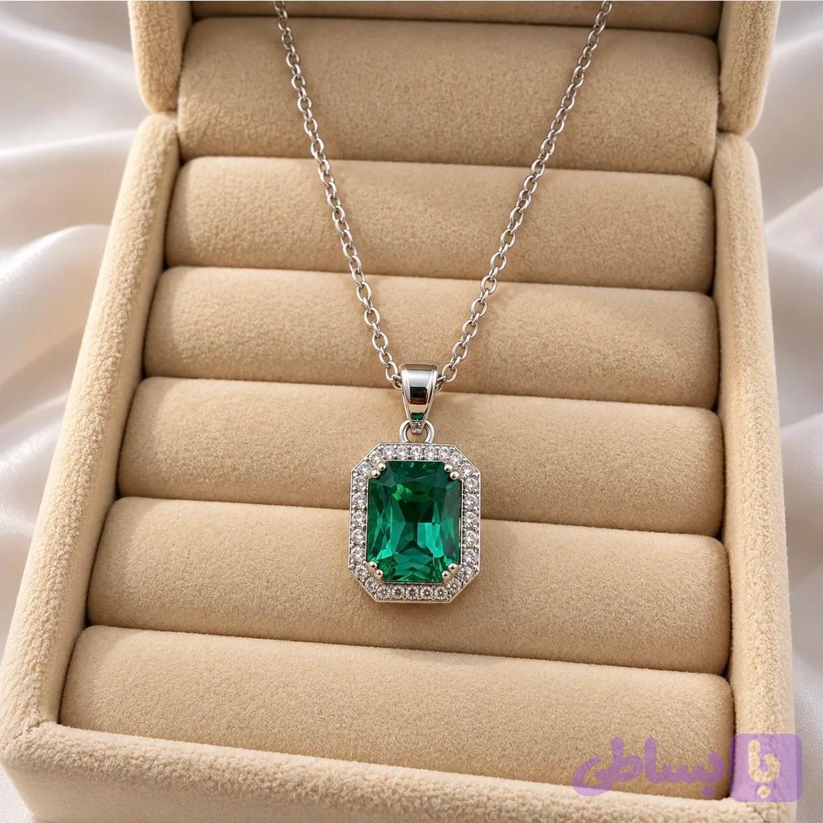 گردنبند زمردی