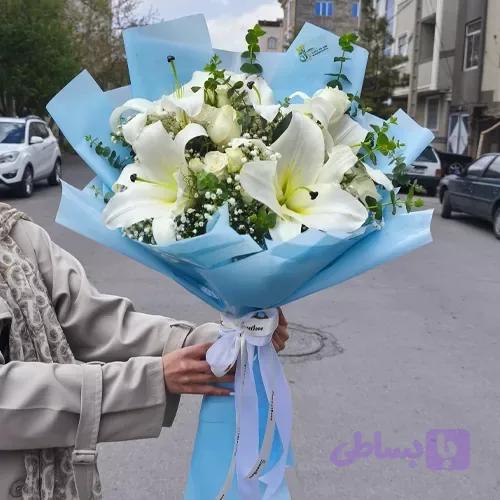 دسته گل لیلیوم و رز