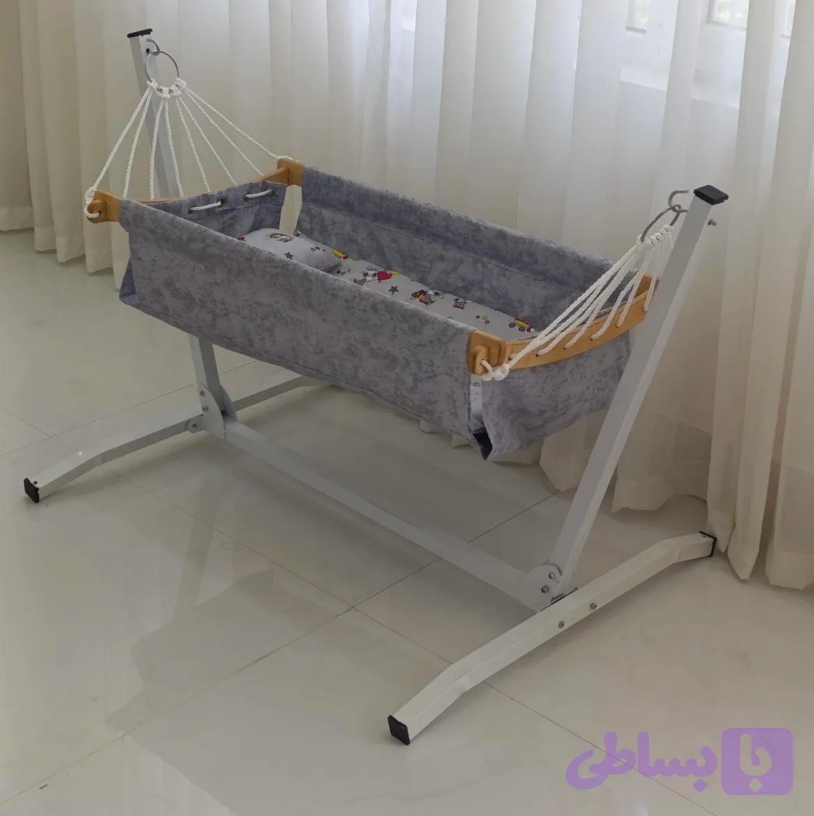 گهواره فلزی (تولیدی)