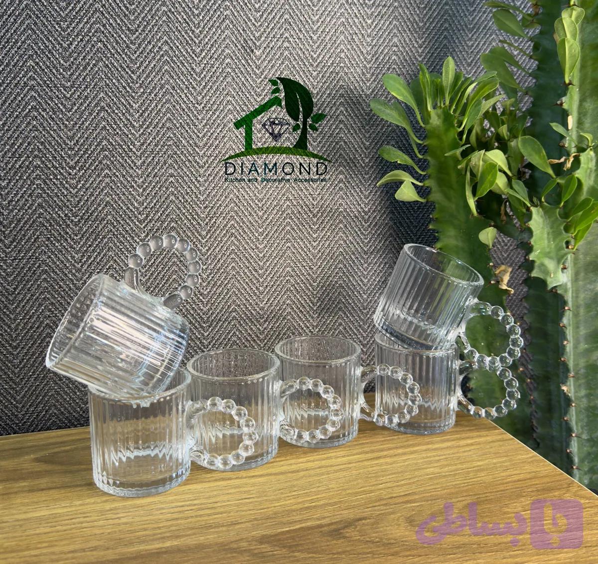 فنجان دسته‌ مرواریدی