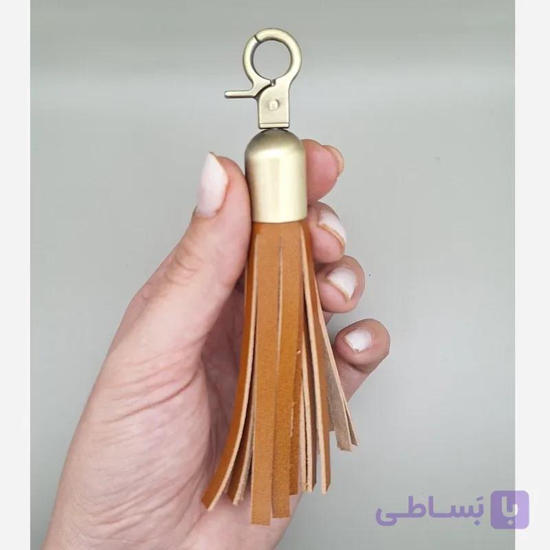 منگوله چرمی آویز به کیف یا جاکلیدی چرم طبیعی
