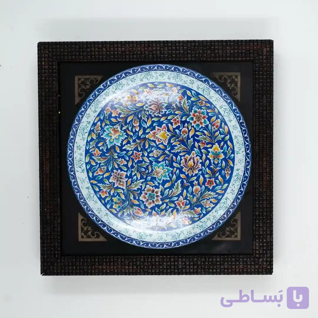 بشقاب میناکاری آبی با قاب چوبی