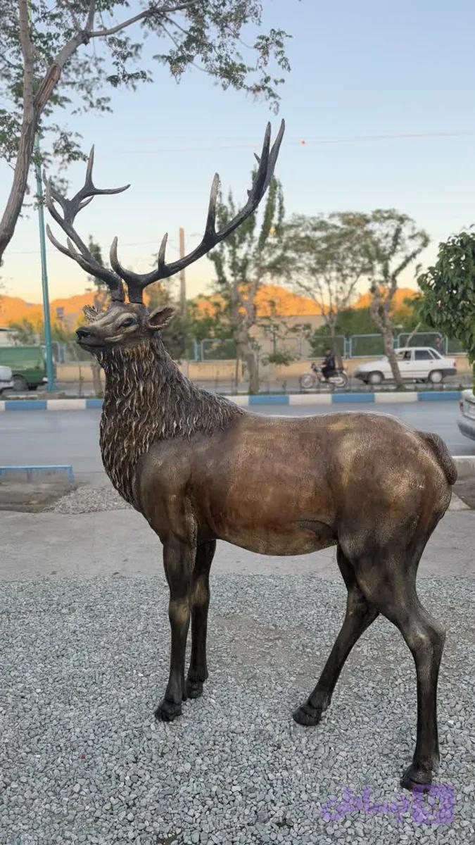 مجسمه گوزن فایبر گلاس — تصویر 1