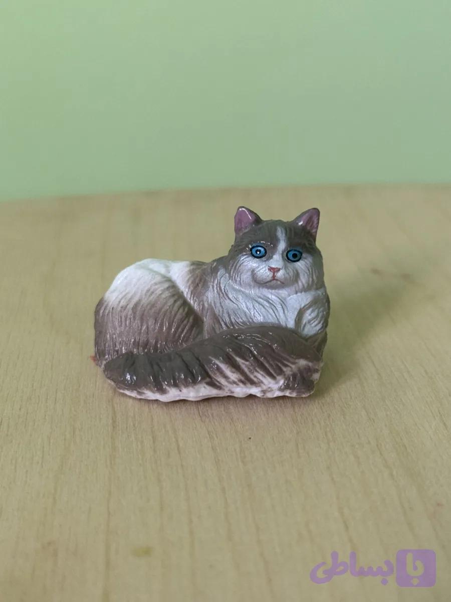فيگور گربه نشسته