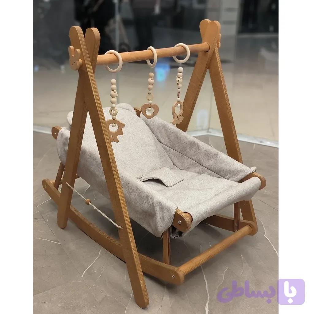 پلی جیم و راکر چوبی نوزاد (نی‌نی لای‌لای ۲ کاره) مدل آنتی کولیک با تشک قابل شستشو — تصویر 1