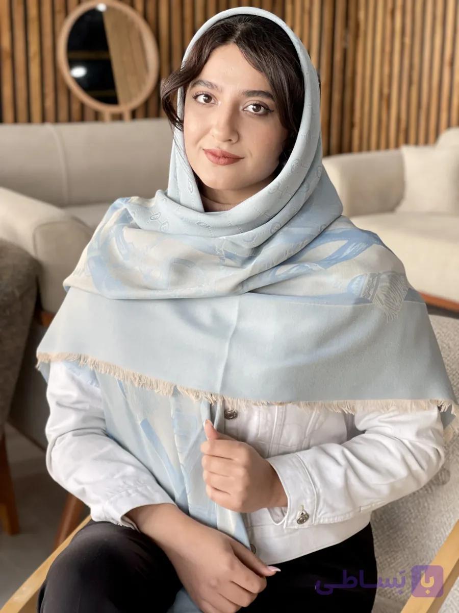 روسری طرحدار دور ریش — تصویر 1