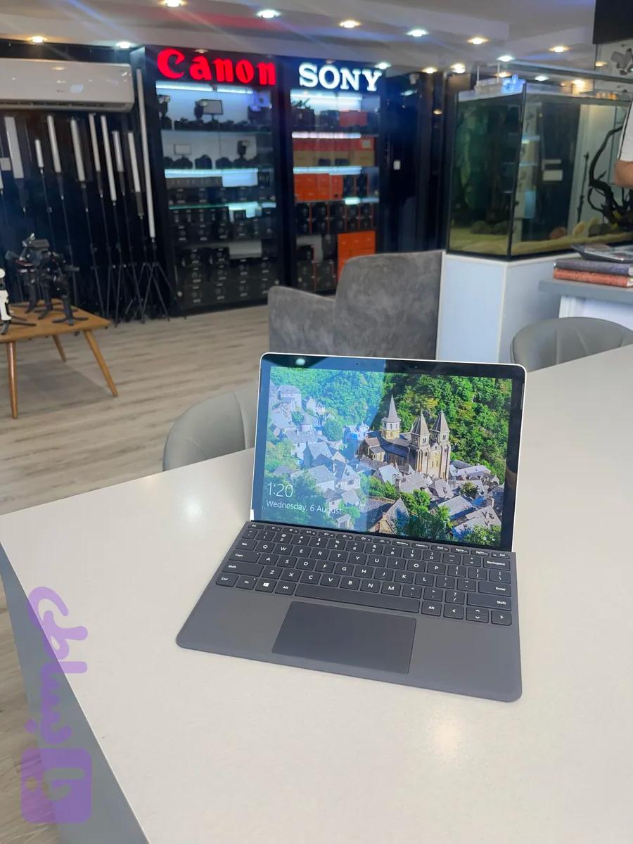 لپتاپ سرفیس گو۱ M3/8/8 GB/128 SSD/Intel UHD/