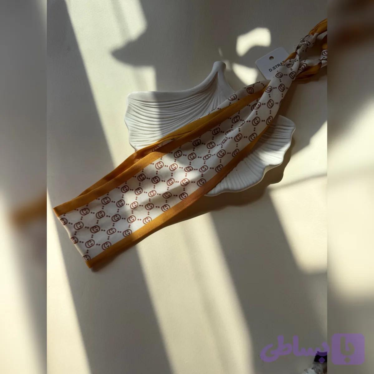 بند عینک خردلی و سفید
