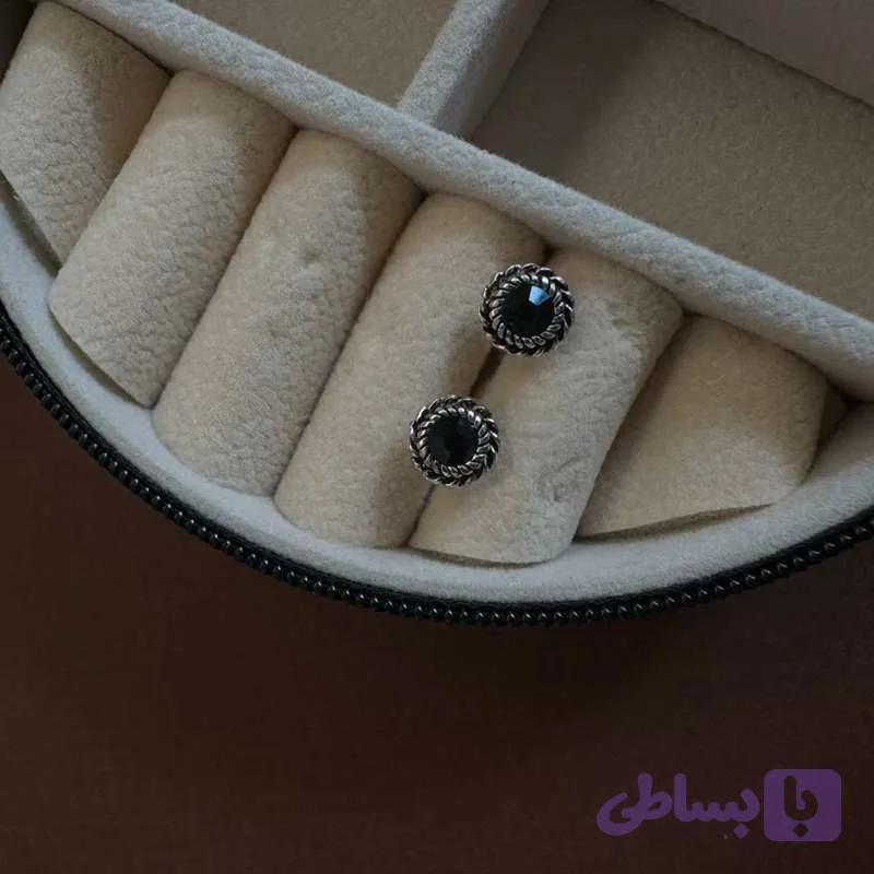 گوشواره نگین مشکی