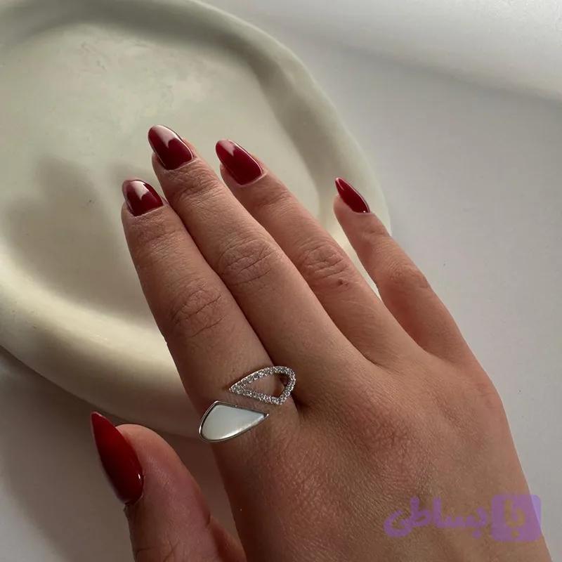 انگشتر سنگ و نگین نفره ای