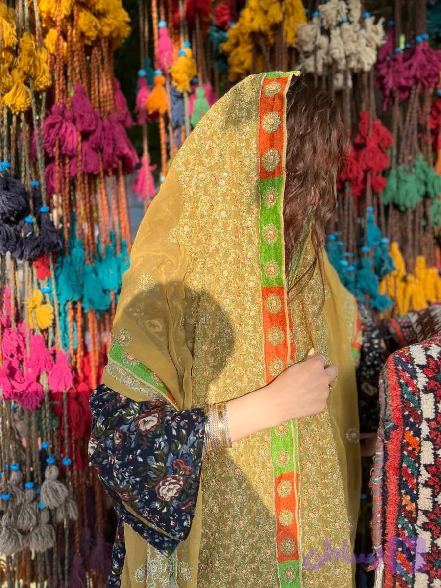 شال هندی زرد گلدوزی