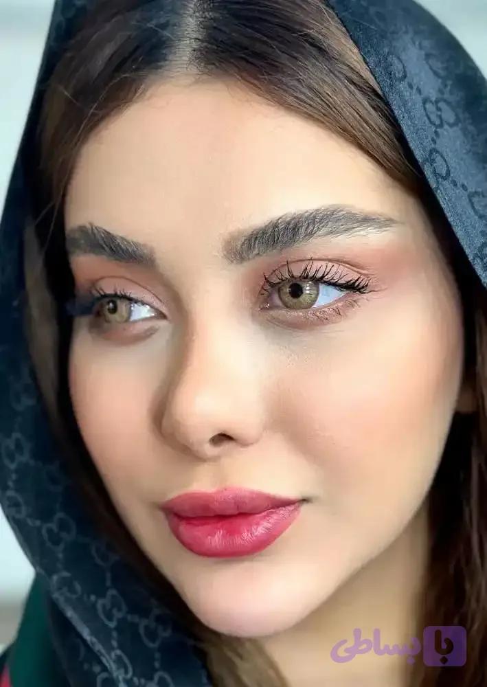 لنز یونیک فلامینگو