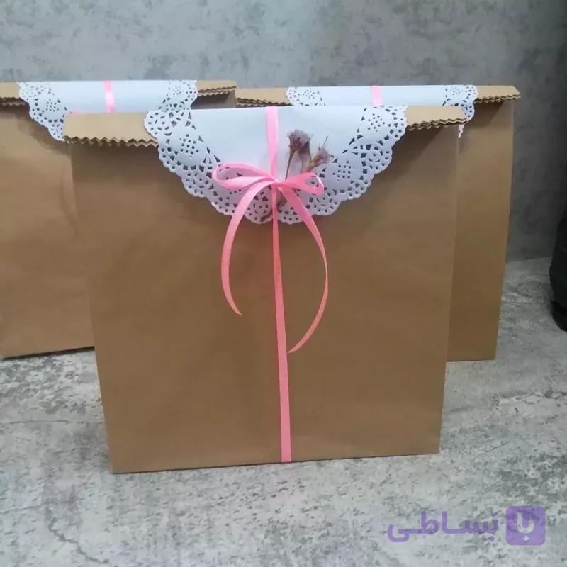 پاکت کرافت گیپوردار. سایز 20در20حجم5سانت مناسب برای بسته بندی پوشاک و کفش و اکسسوری و...