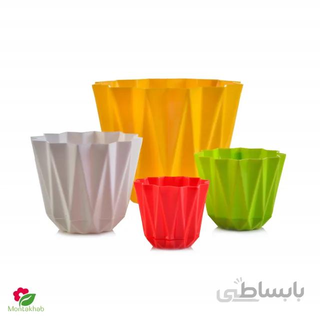 گلدان پلاستیکی با زیره طرح لوزی