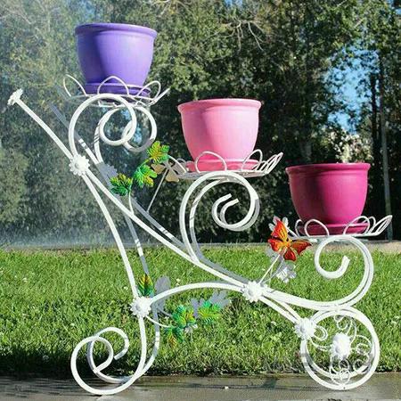 استند گل فلزی طرح کالسکه ای