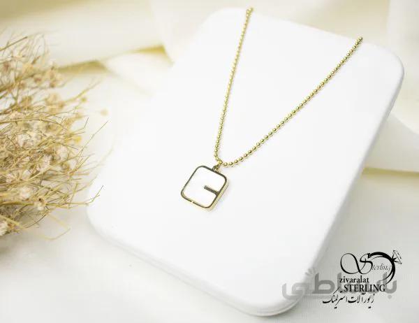 گردنبند زنانه طرح مربع سرامیکی