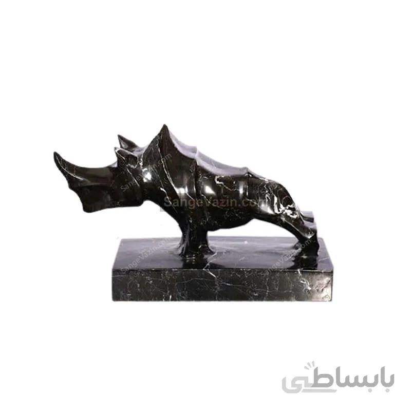 مجسمه سنگی طرح کرگدن