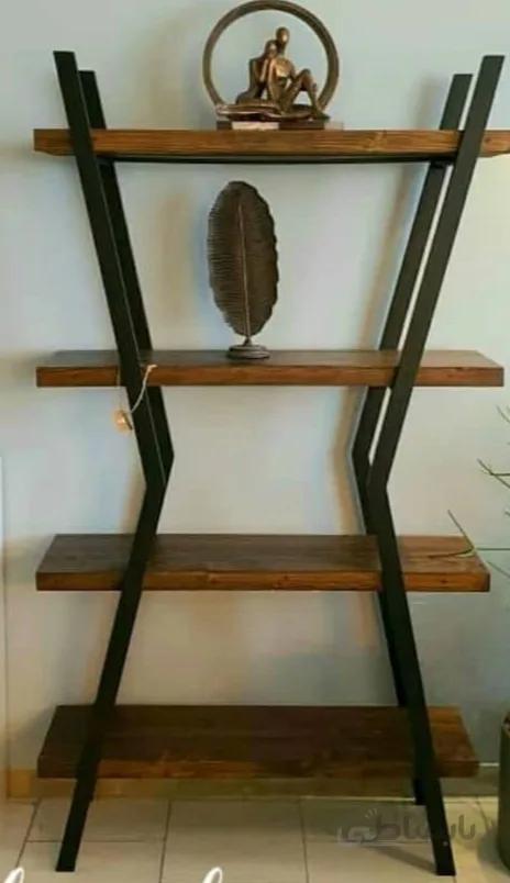 استند ایستاده
