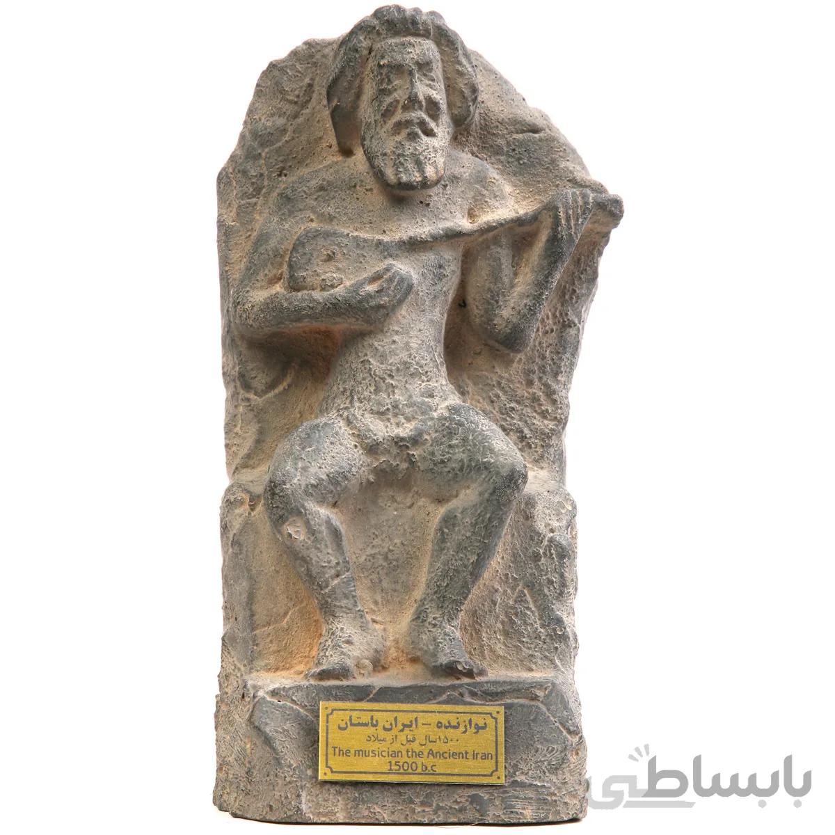 مجسمه تندیس و پیکره شهریار مدل تندیس مرد نوازنده کد mo480