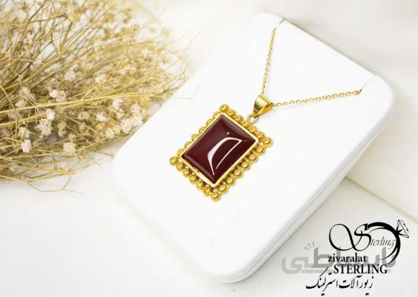 گردنبند زنانه طرح طلا با سنگ عقیق