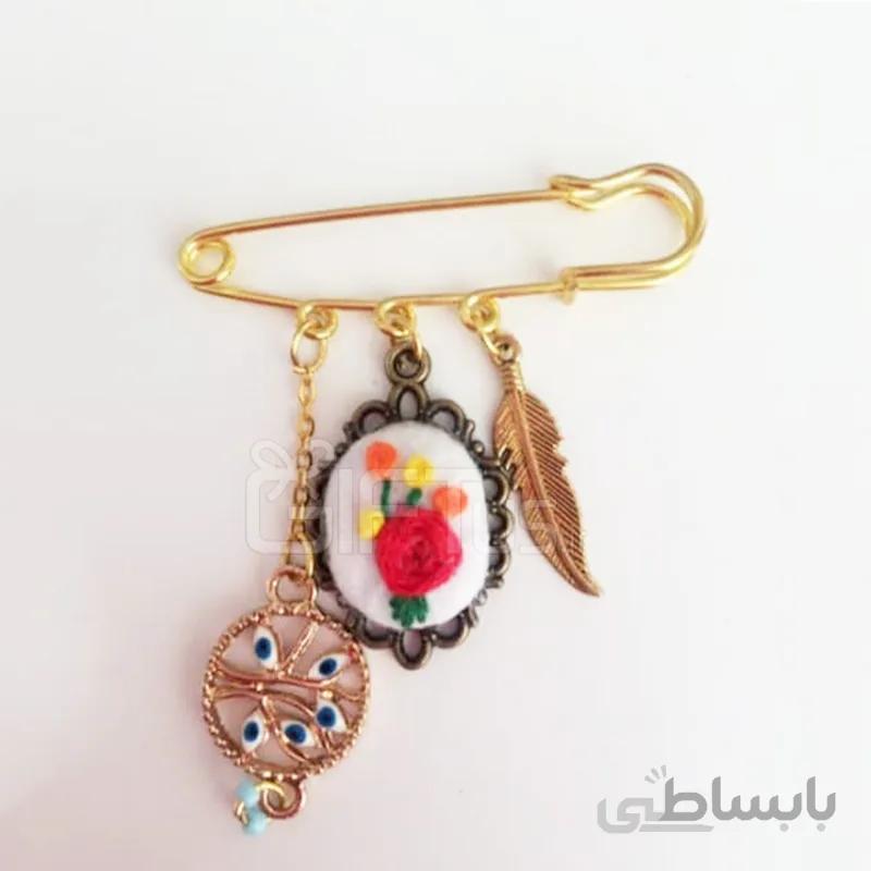 سنجاق سینه گلدوزی اسکاتلندی