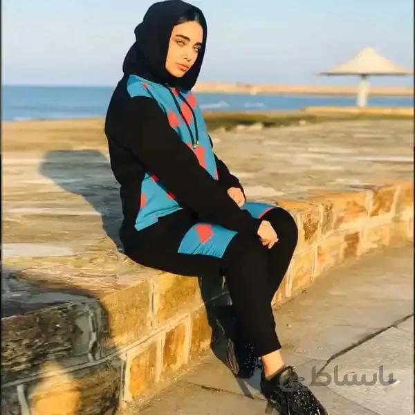 ست زنانه کد 213 هودی و شلوار طرح خفاشی جنس دورس رنگ مشکی ا Women's set code 213 Hoodie and bat design pants made of Dors black color