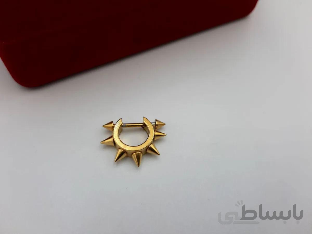 پیرسینگ گوش نیزه طلایی
