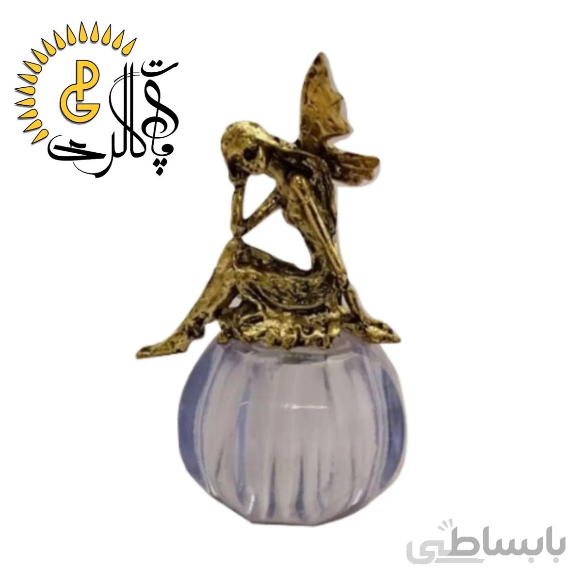 مجسمه فلزی مدل پری روی گوی