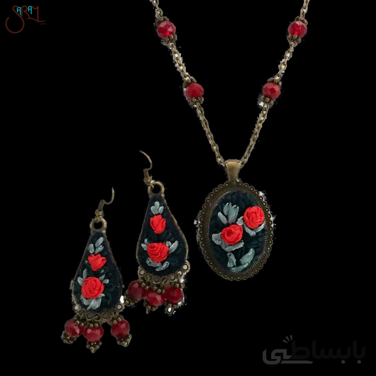 نیم ست برنجی ربان دوزی گل رز مدل 1736