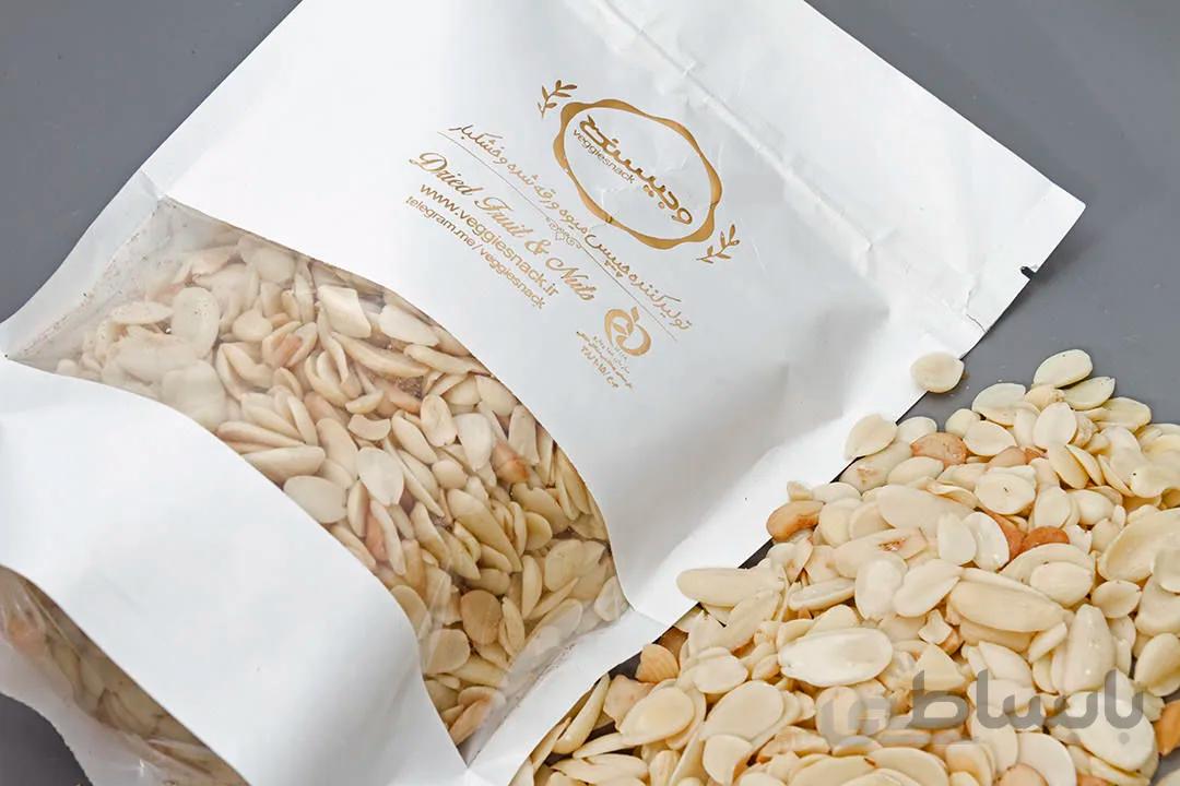 مغز هسته زردالو خام { لبلبو }